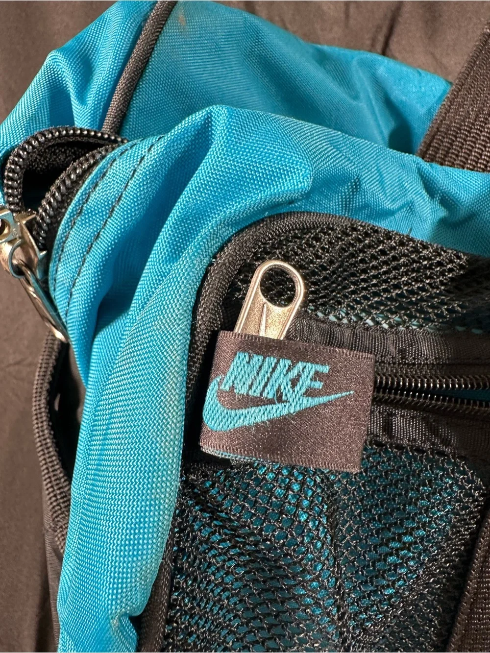 Nike Vintage 90s Retro Y2K Bright Turquoise Blue Gym Duffle Bag Rare White Tag